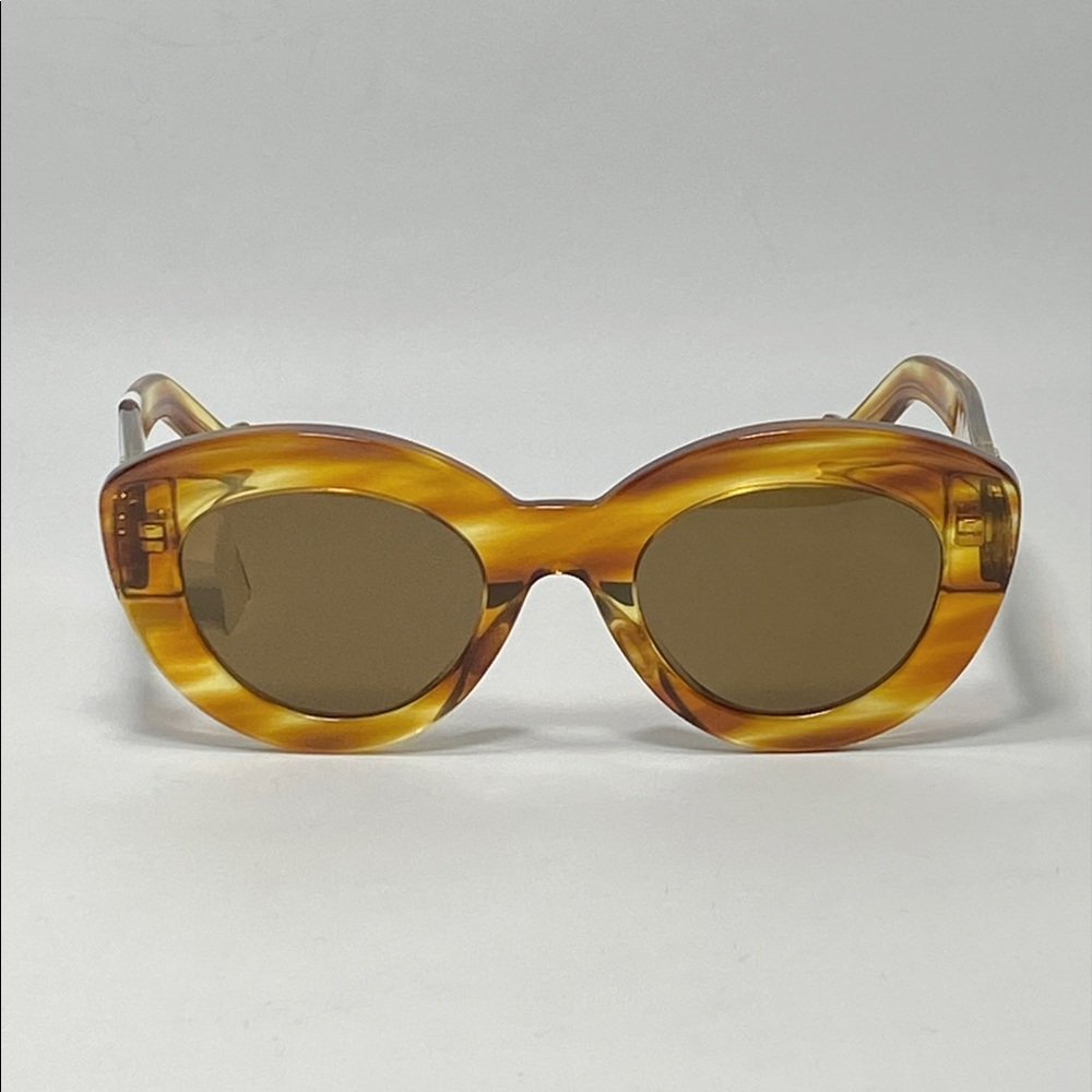 Loewe Amber Tortoiseshell Round Sunglasses with Gold Anagram Detail - Picture 2 of 12